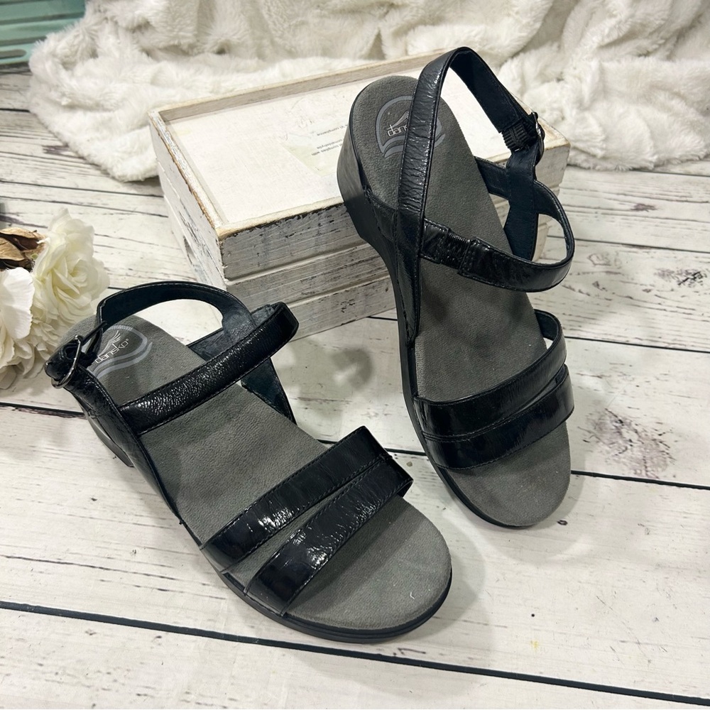 Dansko Surraya black comfort sling ankle strap sandals - Picture 3 of 7